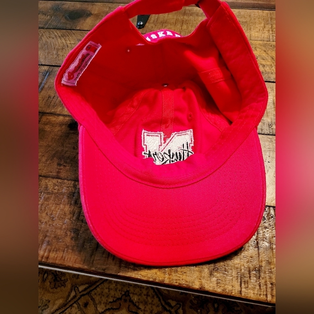 Captivating Headgear Nebraska CornHuskers Ball Cap Embroidered 100% Cotton Red - Picture 8 of 9